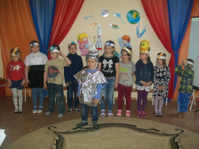 День космонавтики  в детском саду  Улыбка